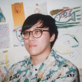 ellaisweird is a Singapore Illustrator and Graphic Designer